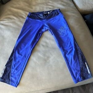 Nike Dri-Fit running cropped leggings size Small